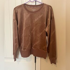 Calvin Klein sweats shirt